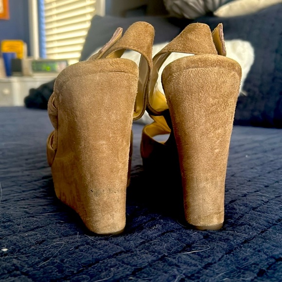 MICHAEL Michael Kors brown suede wedges in size 7.5 - Picture 5 of 5